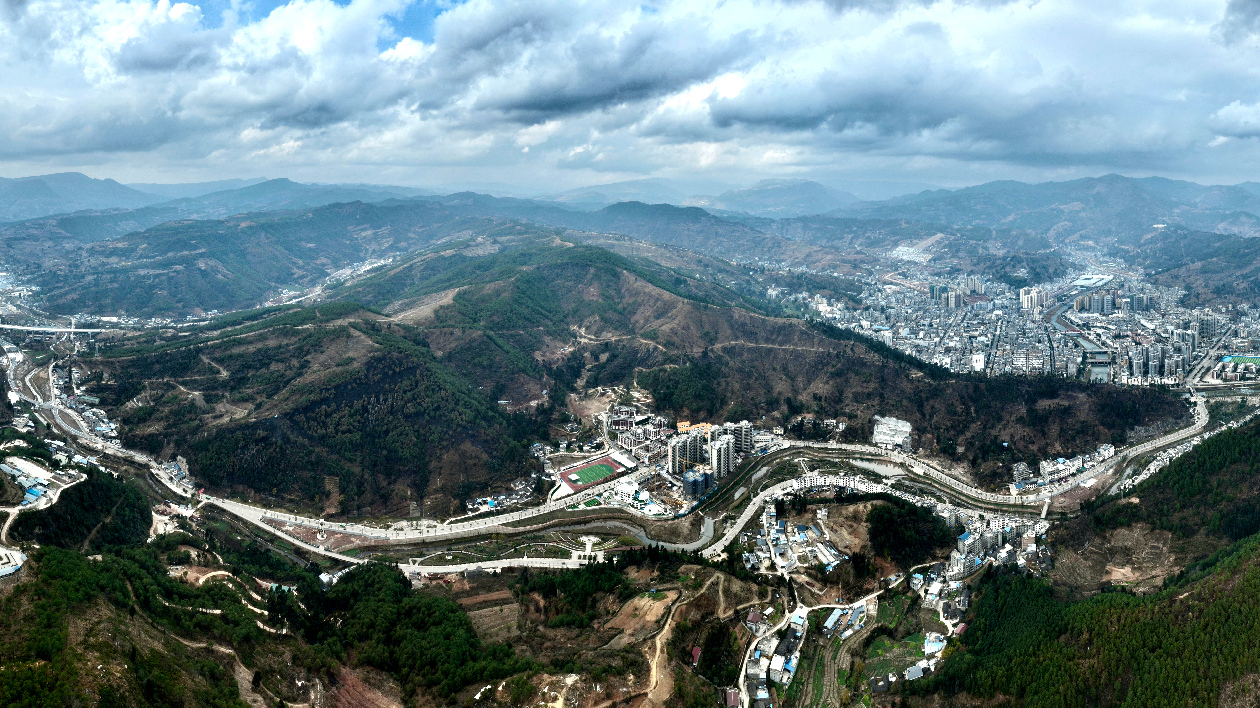 「大國重器看涼山」｜四川會東：小岔河裏「長」出涼山首個智能製造產業園