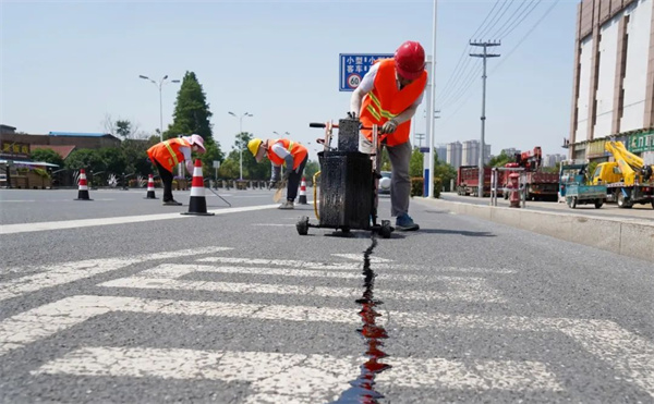 安徽巢湖：市政道路集中整修提質