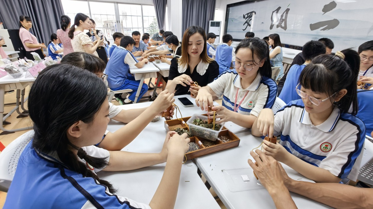 有片∣推動中醫藥文化進校園  博羅縣第二中學舉行首屆葛洪文化節活動