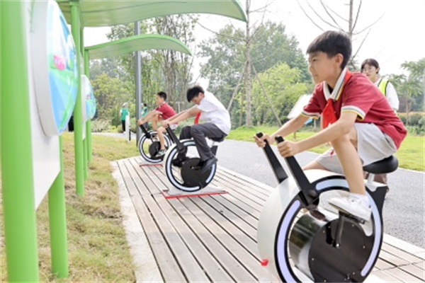 綠色低碳迎大運 成都高新區「碳中和」紅領巾主題公園亮相