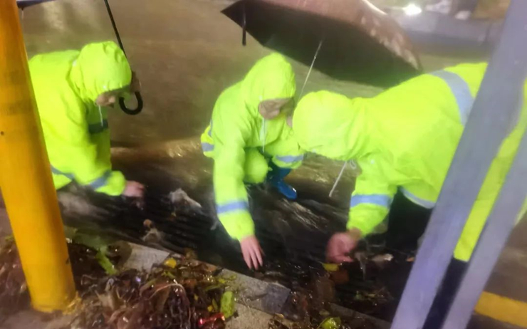 徹夜奮戰保城市運轉  深圳快速應對超強雨災