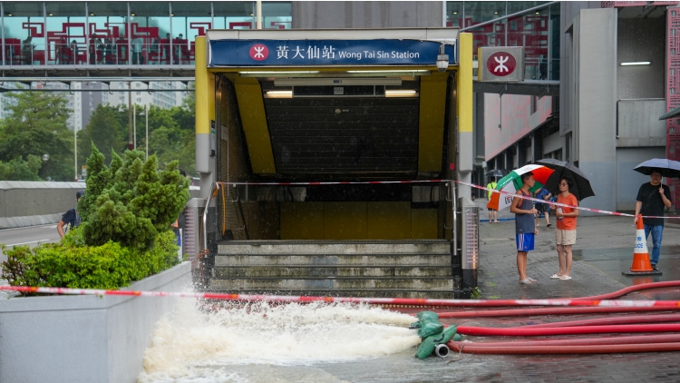 世紀暴雨｜港鐵：有信心明天重開黃大仙站 恢復觀塘線全線服務