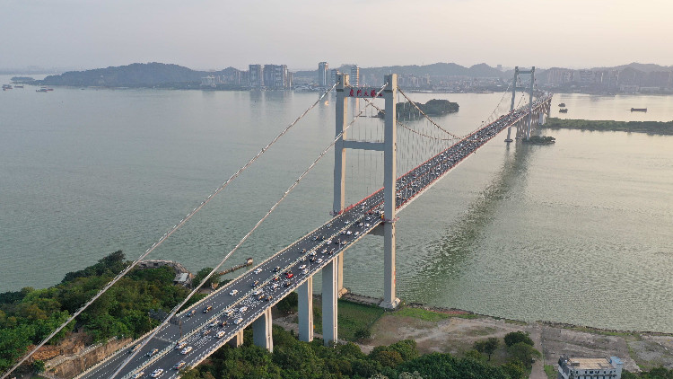 中秋國慶交通出行研判出爐 高峰日廣東高速車流將達915萬車次