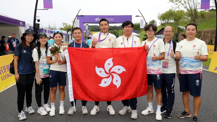 港隊亞運直擊 | 劉允祐為港隊延續每日奪牌佳績 壁球隊屢傳捷報女單坐銀衝金