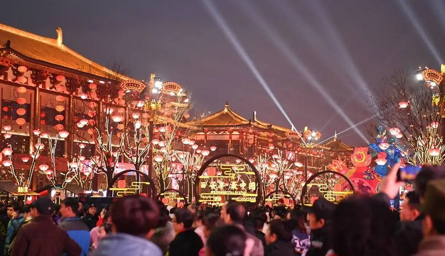 【經濟觀察】花式玩法點亮中國春節旅遊市場