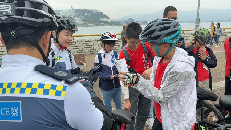 警方沙田吐露港宣傳單車安全意識