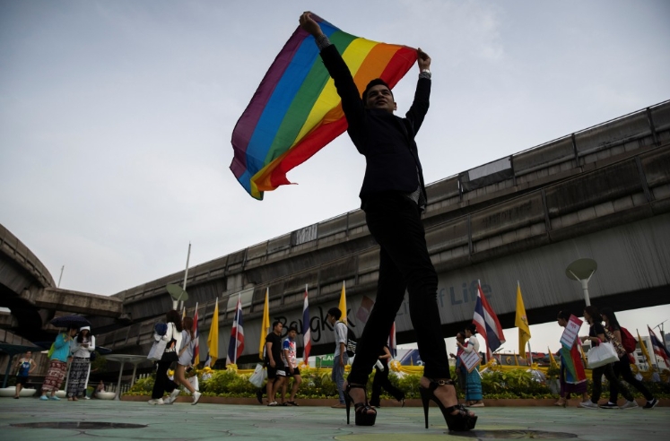 泰國下議院壓倒性票數通過同性戀婚姻法