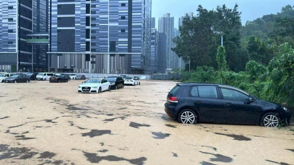 天文台：香港短期內有大驟雨雷暴猛烈陣風 需否更高暴雨警告視乎雷雨帶發展