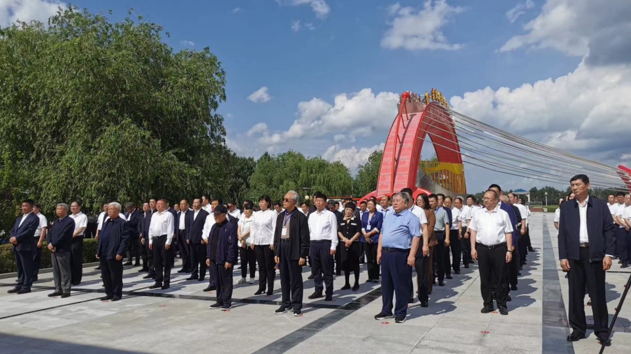 「寒地水稻之父」徐一戎寒地稻作文化基地在北大荒建三江分公司揭牌