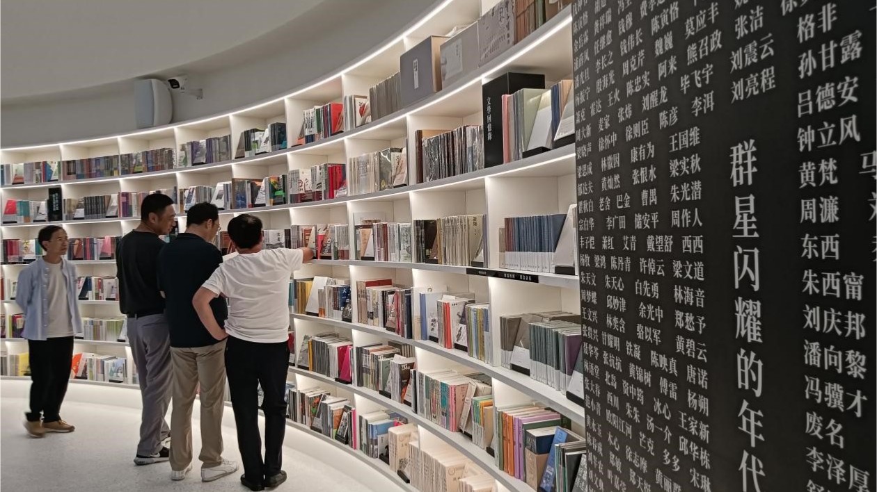 美名遠播：開平「糧倉書店」吸引四方遊客——開平先鋒天下糧倉書店的前世今生